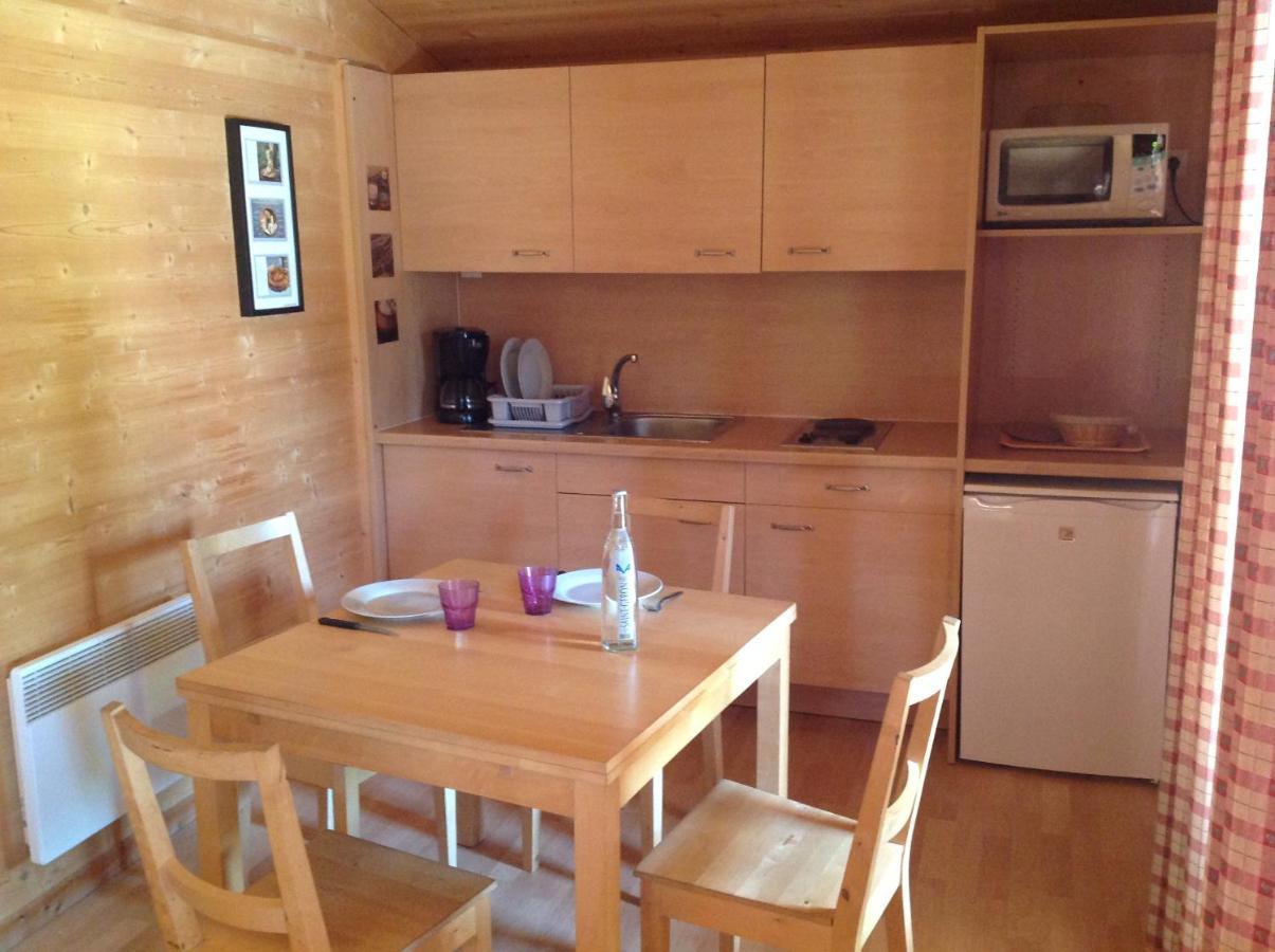 Camping Le Pont D'Allagnon Lempdes sur Allagnon ภายนอก รูปภาพ