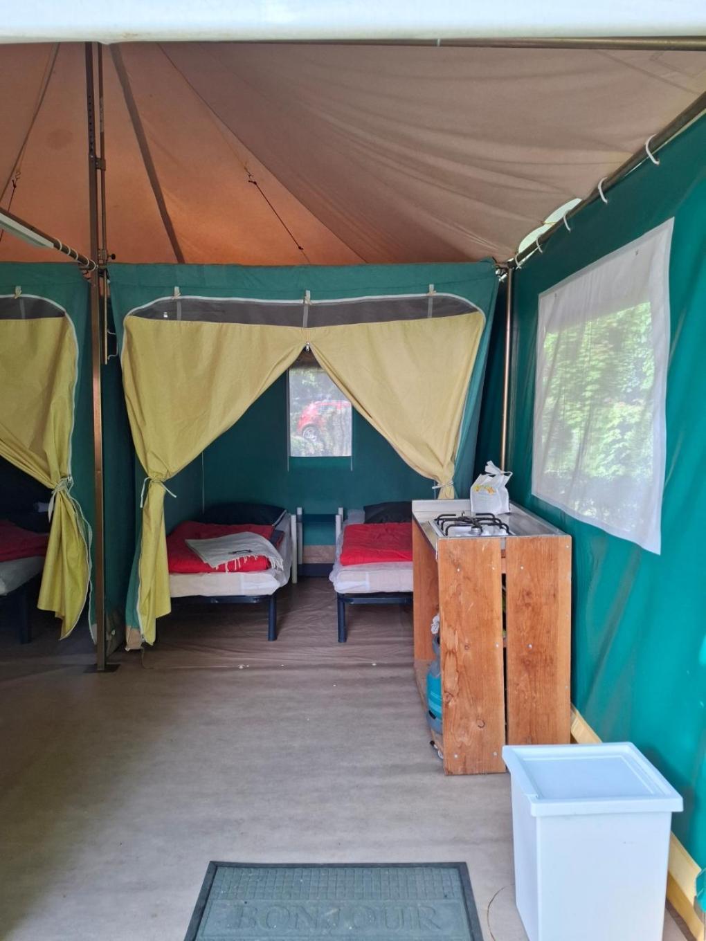 Camping Le Pont D'Allagnon Lempdes sur Allagnon ภายนอก รูปภาพ